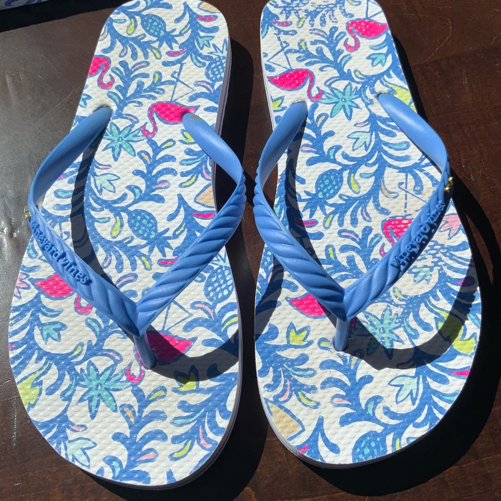 Vineyard Vines Flamingo Floral Flip Flips 8/8.5